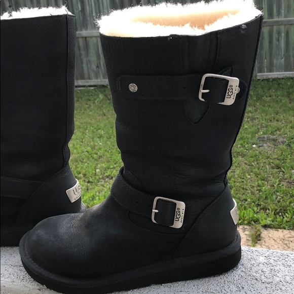 Super cozy warm UGG winter boots - Picture 2 of 7